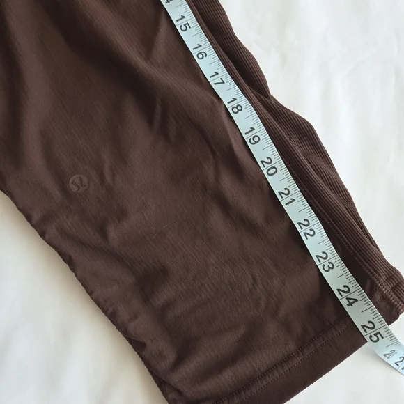 (NWOT)Lululemon Dance Studio Mid- Rise Cropped Pants - Picture 6 of 6